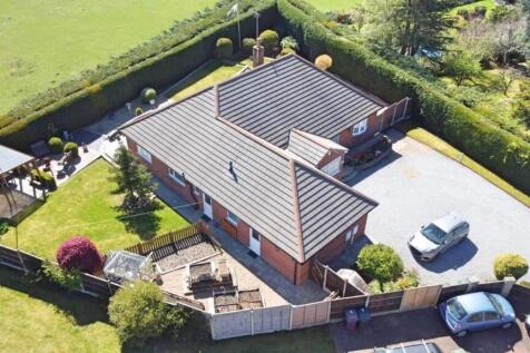 3 bedroom detached bungalow for sale