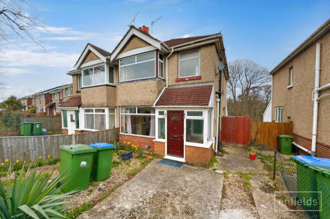 2 bedroom semi-detached house for sale