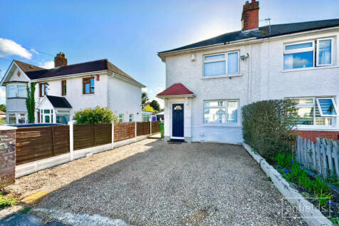 2 bedroom semi-detached house for sale
