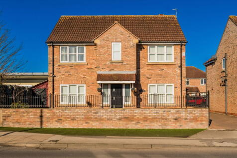 Doncaster Road, Brayton YO8 4 bed detached house for sale