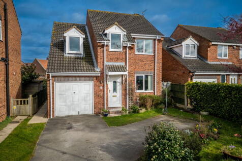 Old Farm Way, Brayton YO8 4 bed detached house for sale