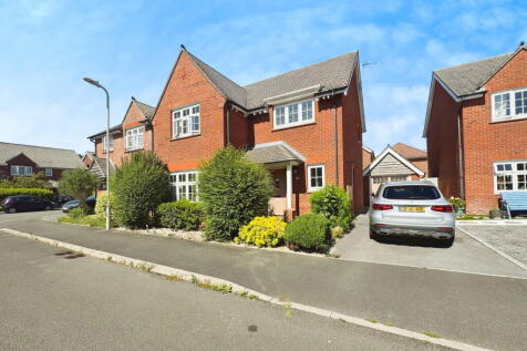Gerddi'r Afon, Bridgend CF32 4 bed detached house for sale