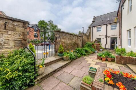 Pethgate Court, Morpeth NE61 2 bed apartment for sale