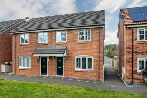 Ashley Gardens, Morpeth NE61 3 bed semi