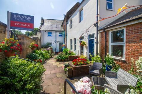 Pethgate Court, Morpeth NE61 2 bed apartment for sale