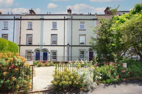 4 bedroom town house for sale