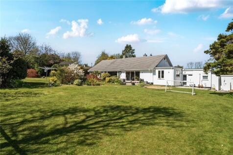 Penelewey, Feock, TR3 5 bed detached house for sale