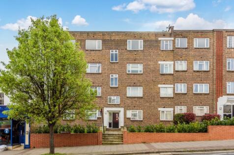 Kirkdale, London SE26 2 bed apartment for sale