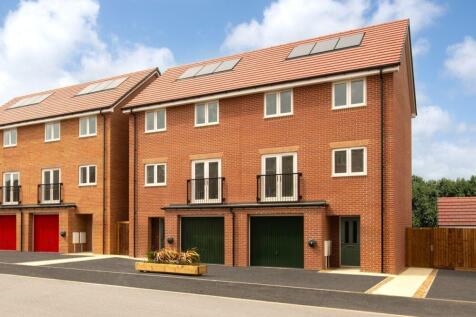 4 bedroom semi-detached house for sale
