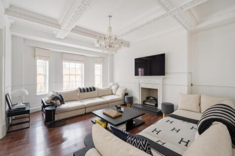 3 bedroom flat for sale