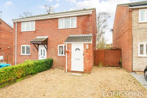 2 bedroom semi-detached house for sale