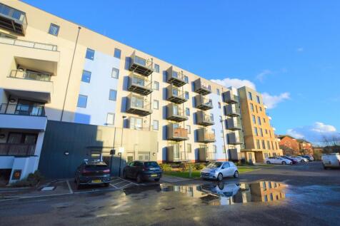 Salisbury Road, Southall 1 bed apartment for sale