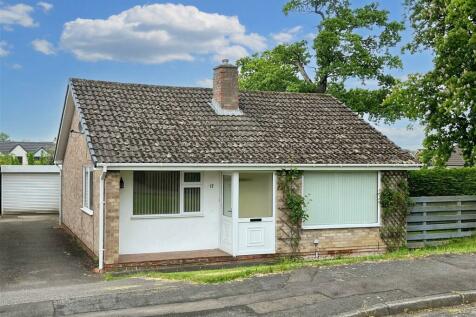 2 bedroom detached bungalow for sale