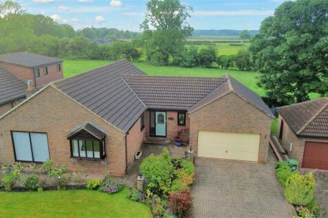 3 bedroom detached bungalow for sale