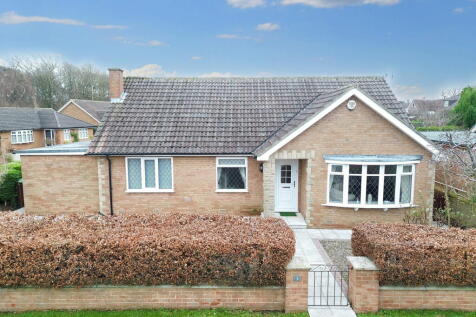 4 bedroom detached bungalow for sale