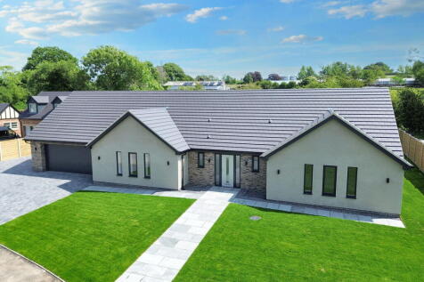 3 bedroom detached bungalow for sale