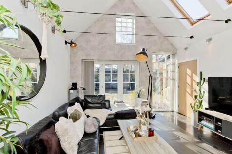 The Coach House, 17 Ethel Terrace... 2 bed detached house for sale