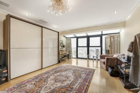 Cromwell Road, SW7 4 bed flat for sale