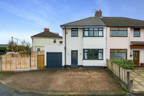 3 bedroom semi-detached house for sale