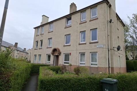 2 bedroom ground floor flat for sale
