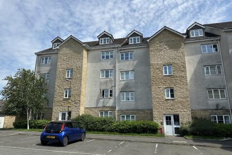 3 bedroom flat for sale