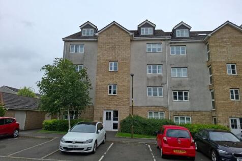 3 bedroom flat for sale