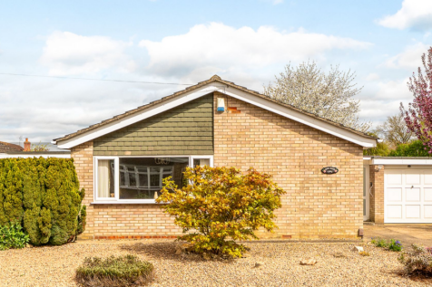 2 bedroom detached bungalow for sale