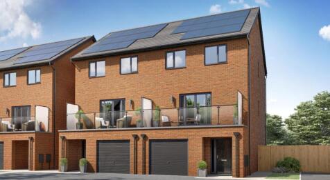 4 bedroom terraced house for sale