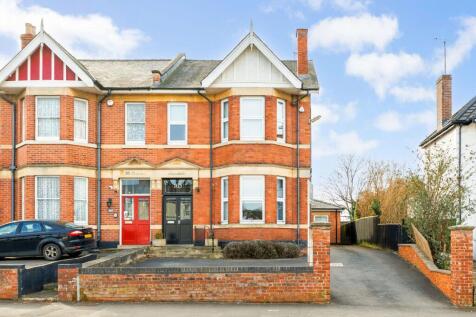 London Road, Cheltenham GL52 5 bed semi