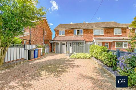 3 bedroom semi-detached house for sale