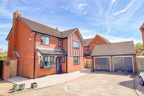 4 bedroom detached house for sale