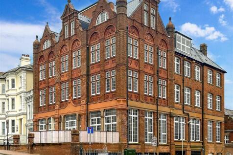 The Carriage House, Tunbridge Wells TN1 3 bed ground floor flat for sale