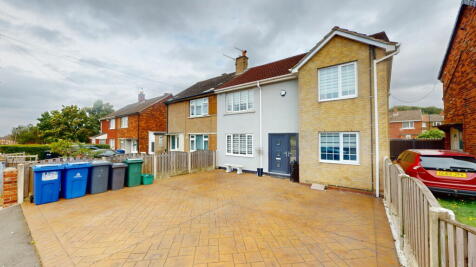 5 bedroom semi-detached house for sale