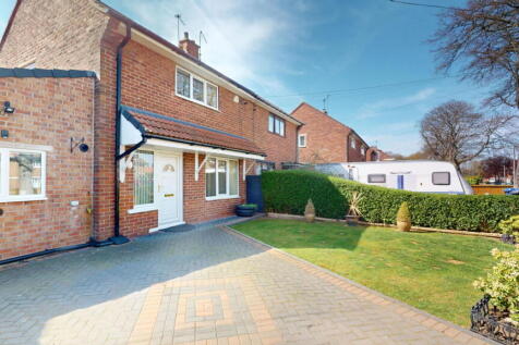 2 bedroom semi-detached house for sale
