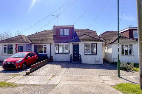 5 bedroom semi-detached house for sale