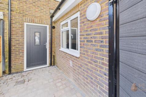 2 bedroom house for sale