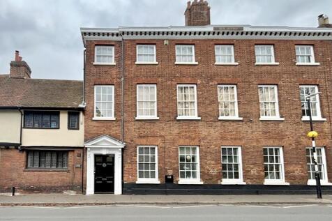 2 bedroom ground floor flat for sale