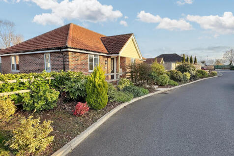 3 bedroom detached bungalow for sale