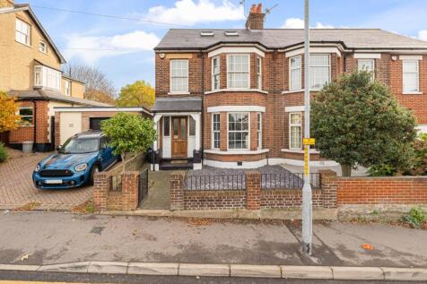 Singlewell Road, Gravesend DA11 4 bed semi