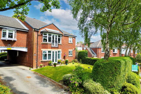 The Drive, Leeds LS17 3 bed apartment for sale