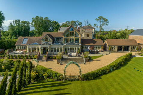 7 bedroom detached house for sale