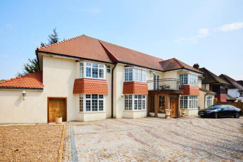 8 bedroom detached house for sale