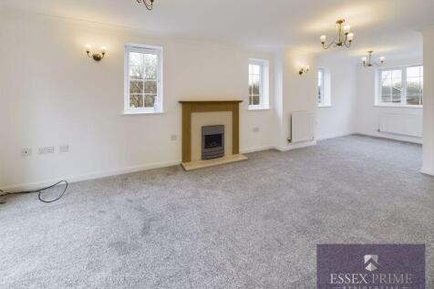 Four Bedroom Family Detached Home TN38 4 bed detached house for sale