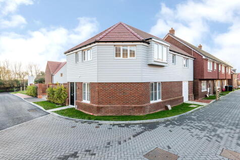 2 bedroom detached house for sale