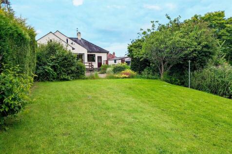 3 bedroom detached bungalow for sale