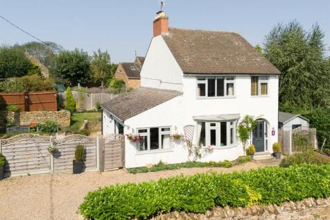 Chapel Lane, Stoke Albany LE16 3 bed detached house for sale