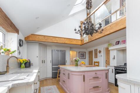 Main Street, Peatling Magna LE8 4 bed semi