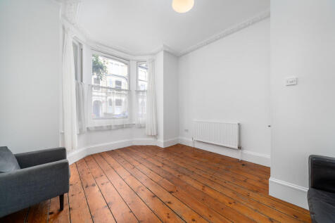 Sandmere Road, Clapham SW4 1 bed flat for sale