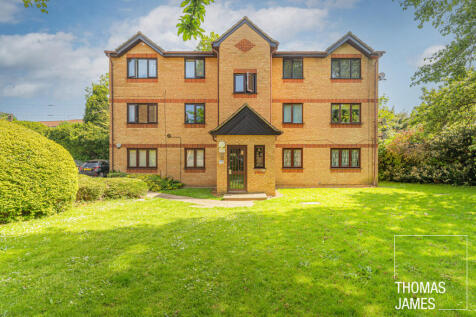 Woodfield Close, Enfield, EN1 1 bed flat for sale