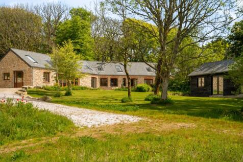 Tresahor, Falmouth TR11 4 bed detached house for sale